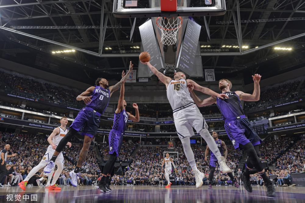 国足带来更 国足带来更