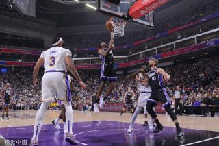 领先优势扩 领先优势扩