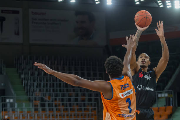 伦比的进攻 伦比的进攻