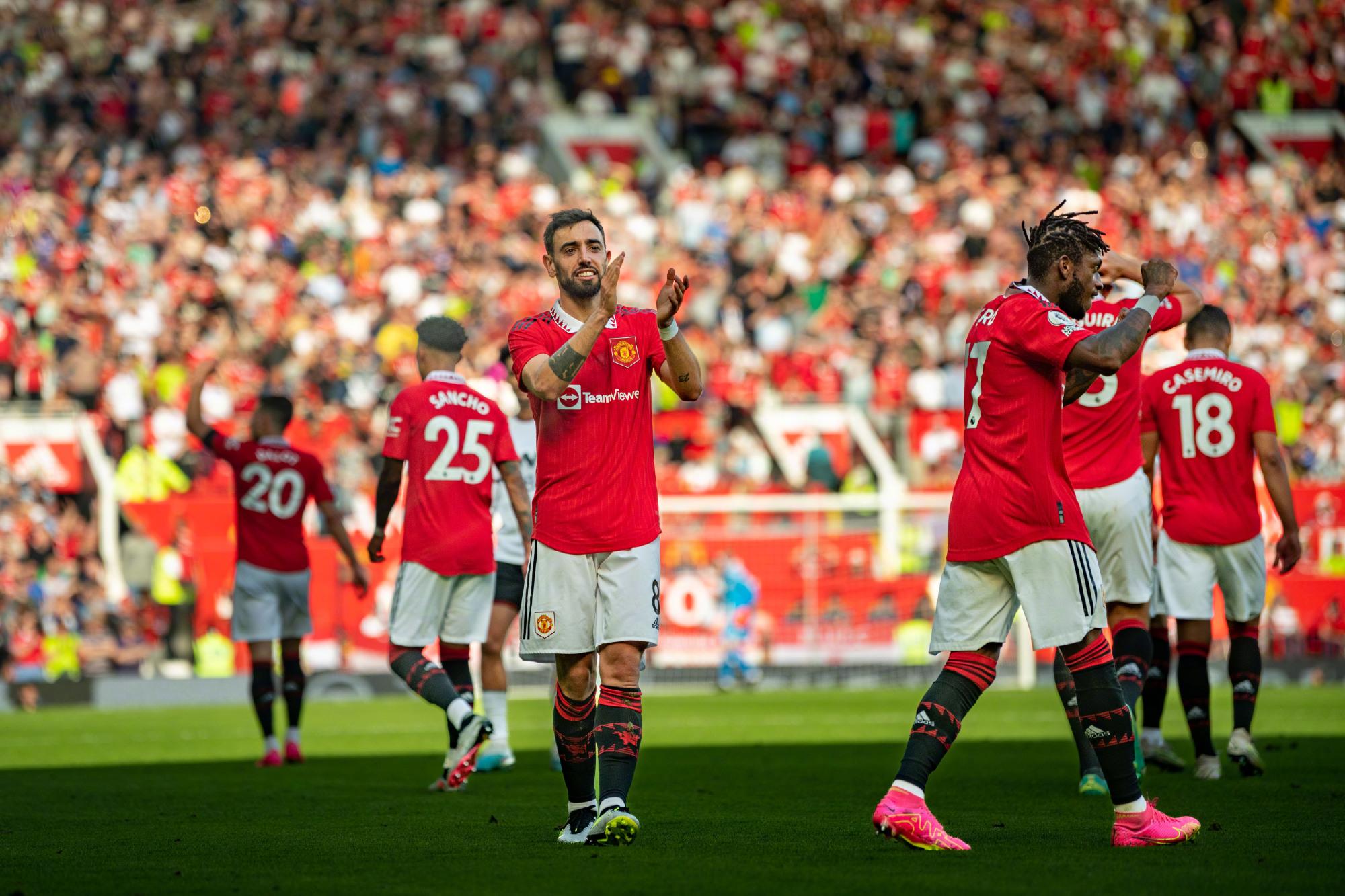 荡的背景下 荡的背景下