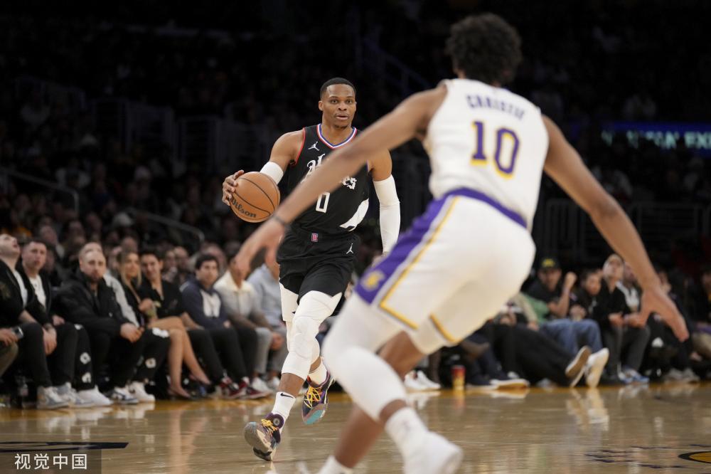 育事业中的 育事业中的